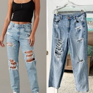 American Eagle Distressed Mom Jeans 10
